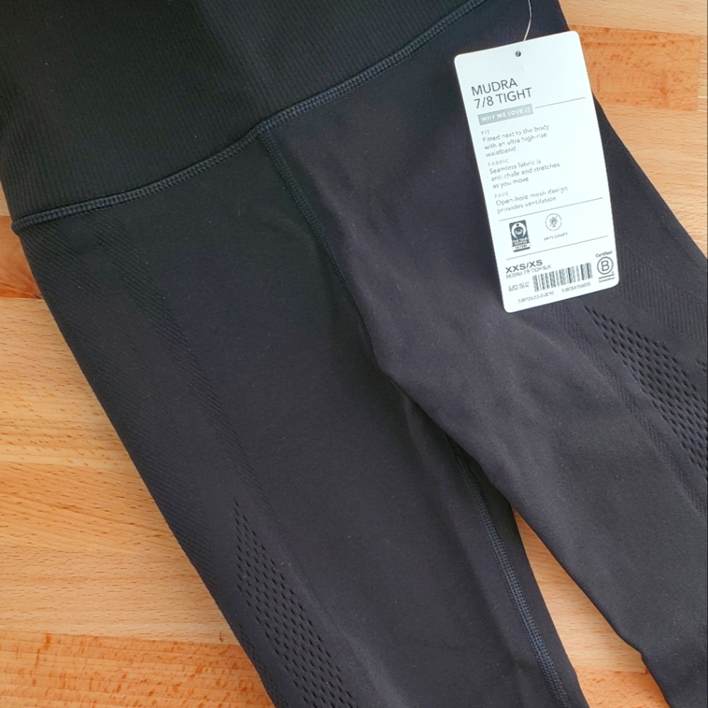 NWT Athleta Mudra 7/8 Tight xxs/xs
